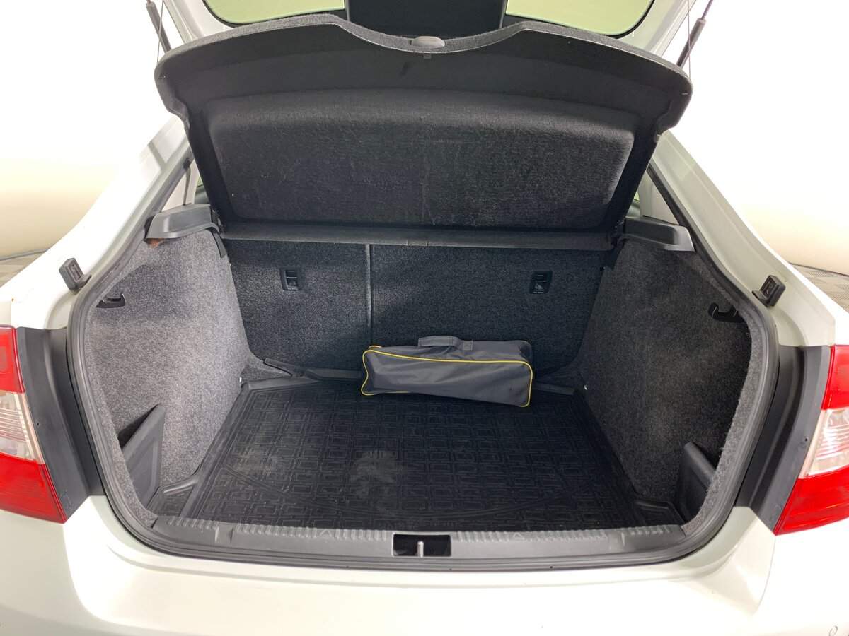 Skoda Rapid б/у, 2015, Роботизированная. Фото: #18