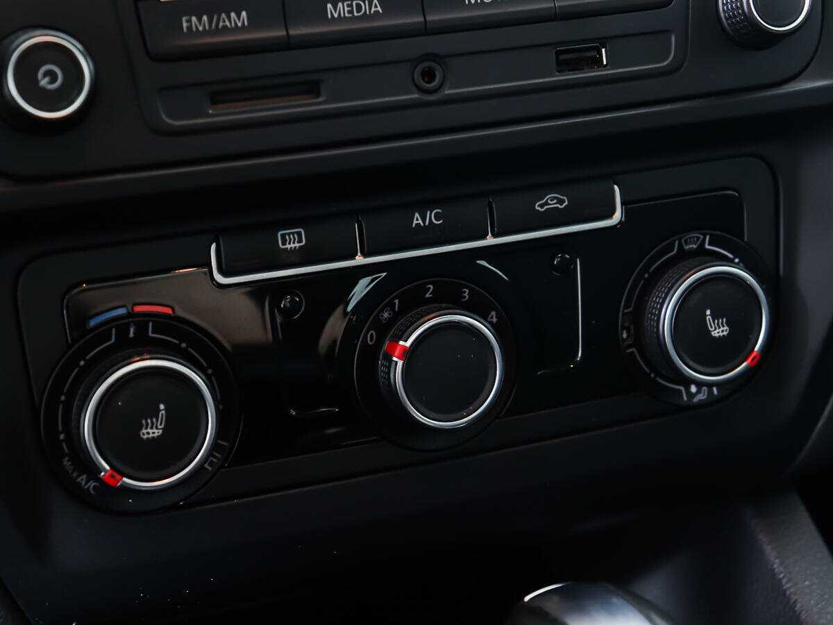 Volkswagen Jetta б/у, 2016, Автоматическая. Фото: #7