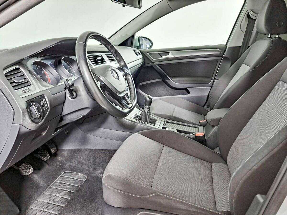 Volkswagen Golf б/у, 2013, Механическая. Фото: #13