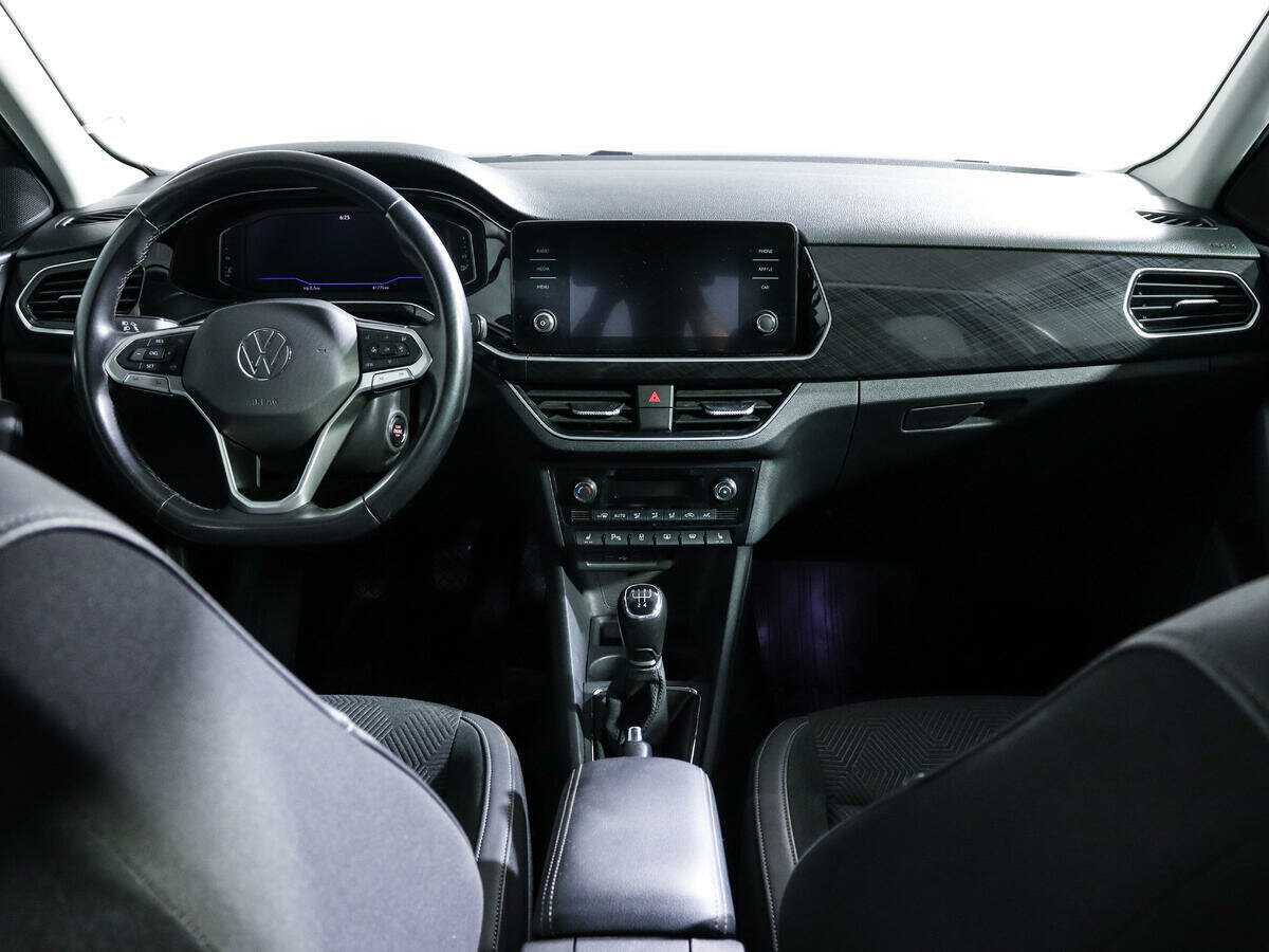 Volkswagen Polo б/у, 2020, Механическая. Фото: #9