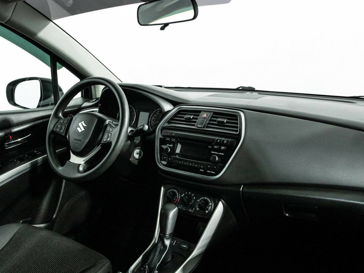 Suzuki SX4 б/у, 2016, Автоматическая. Фото: #8