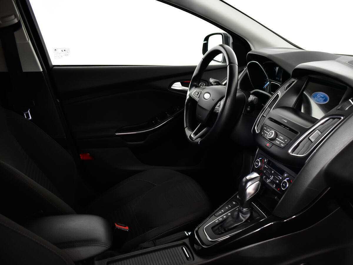 Ford Focus б/у, 2017, Автоматическая. Фото: #8