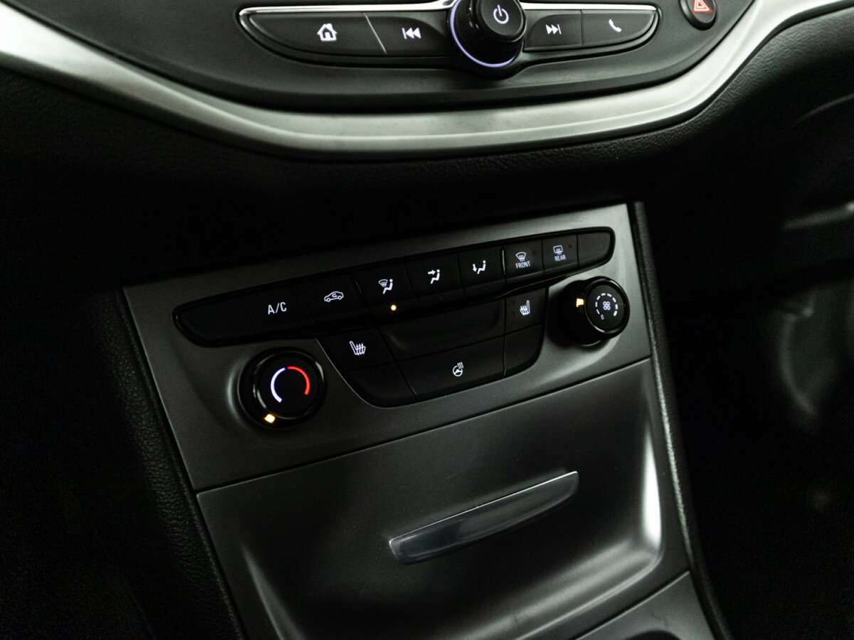 Opel Astra б/у, 2019, Автоматическая. Фото: #15