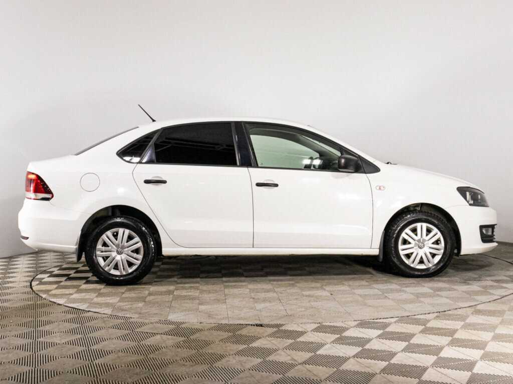 Volkswagen Polo б/у, 2016, Механическая. Фото: #3