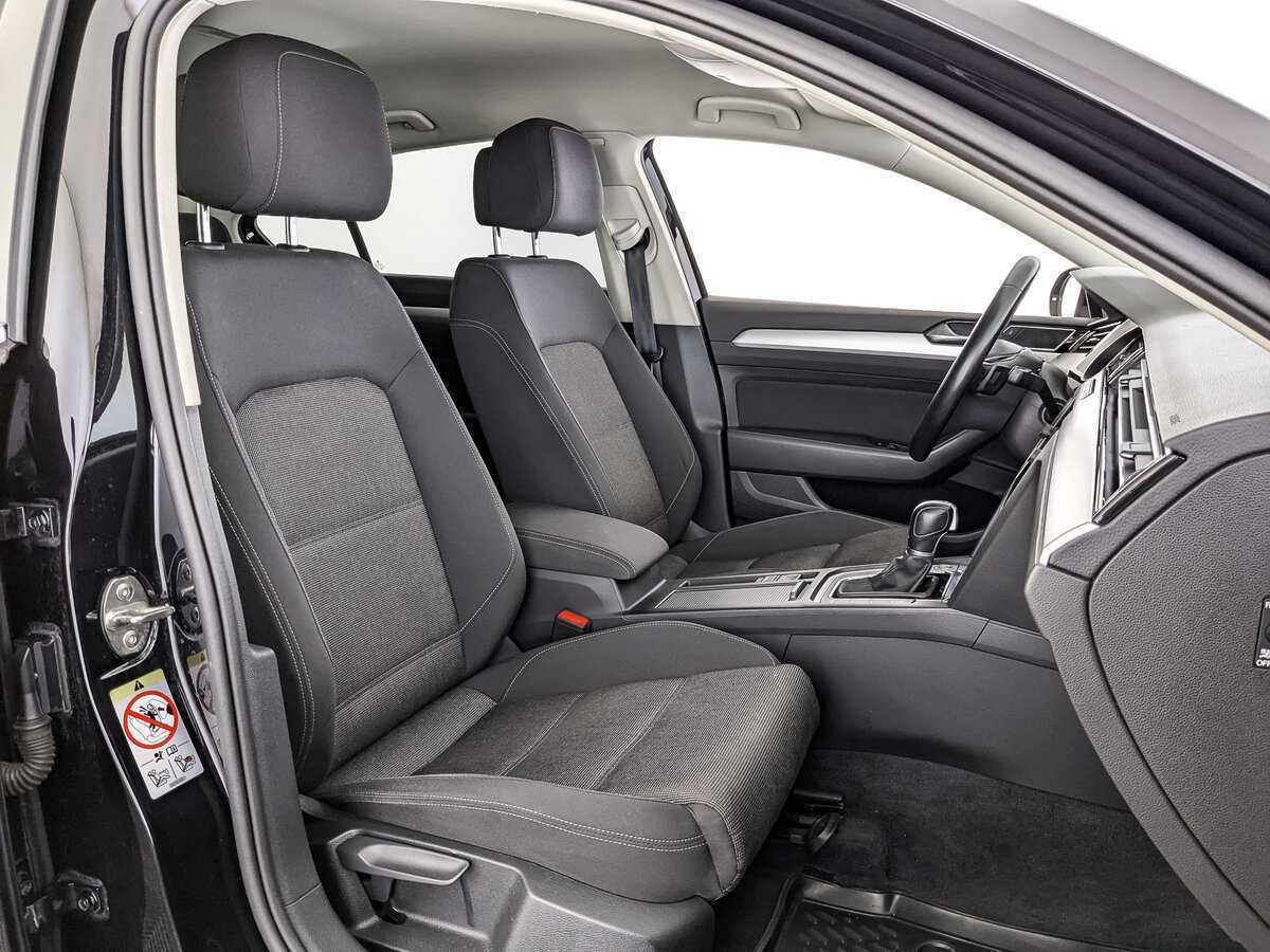 Volkswagen Passat б/у, 2018, Роботизированная. Фото: #18