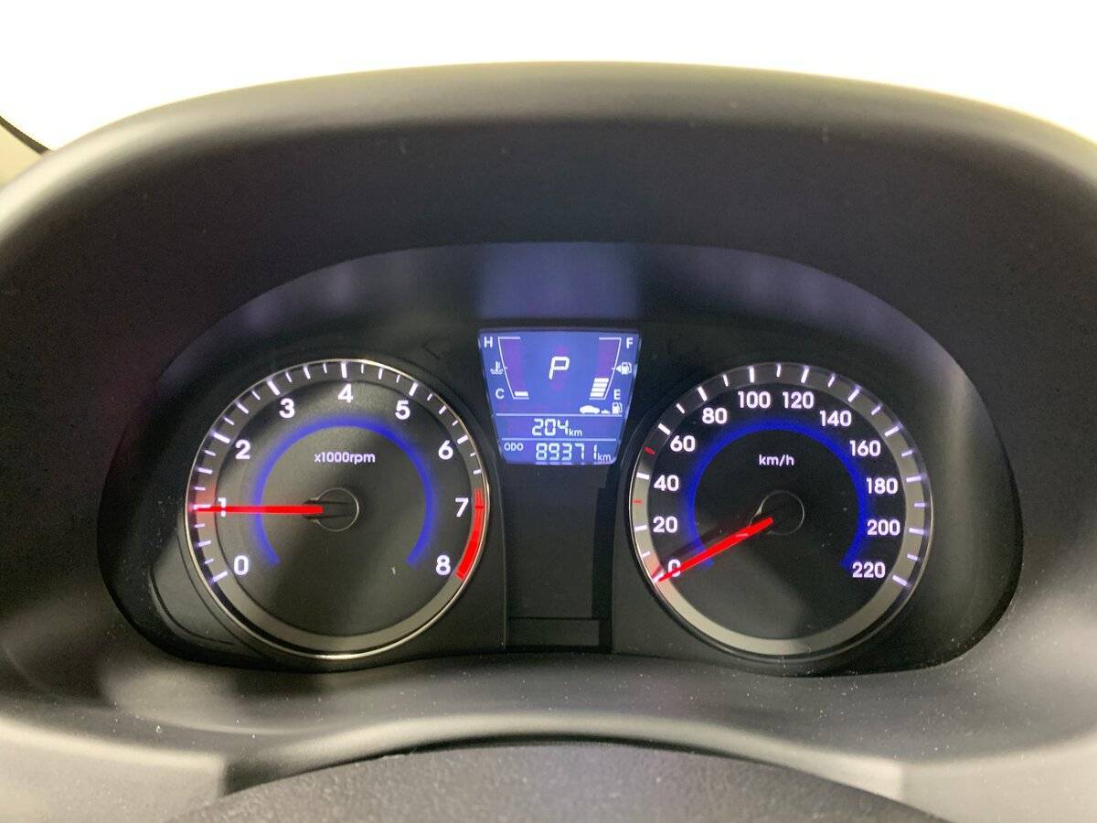 Hyundai Solaris б/у, 2012, Автоматическая. Фото: #13