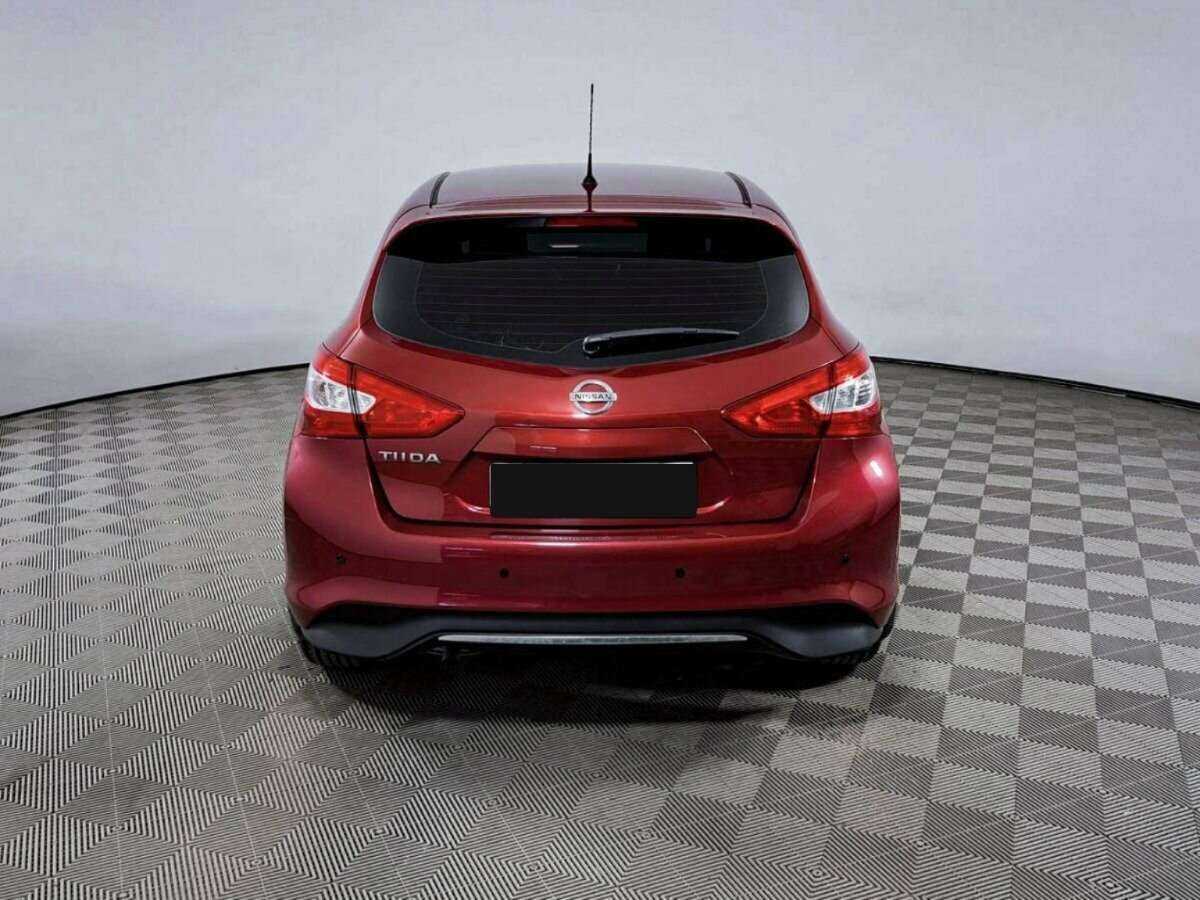 Nissan Tiida б/у, 2015, Механическая. Фото: #5