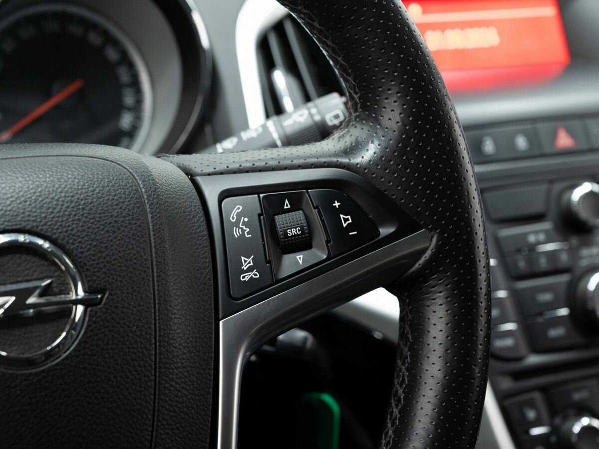Opel Astra б/у, 2013, Механическая. Фото: #13