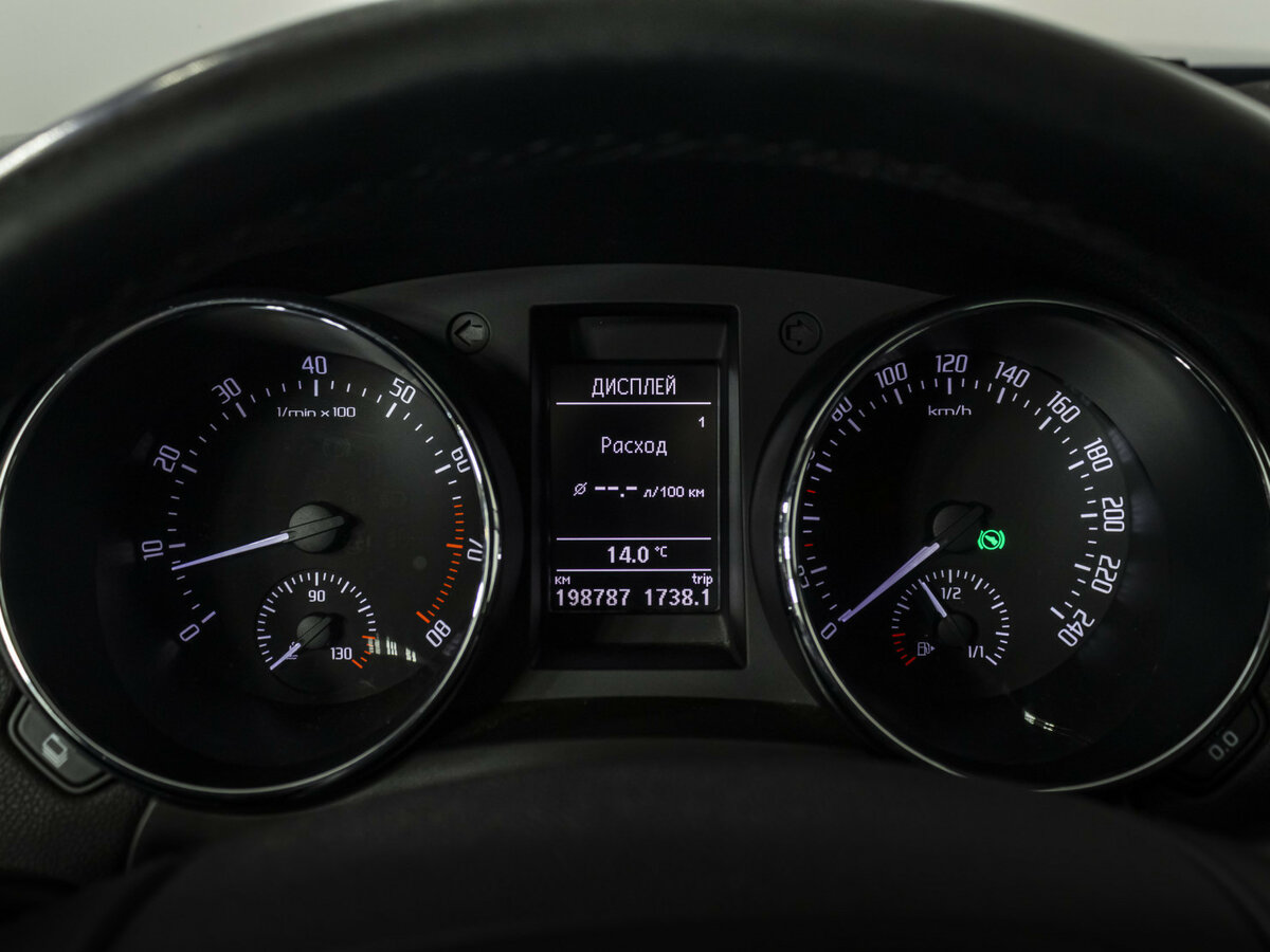 Skoda Yeti б/у, 2013, Роботизированная. Фото: #9