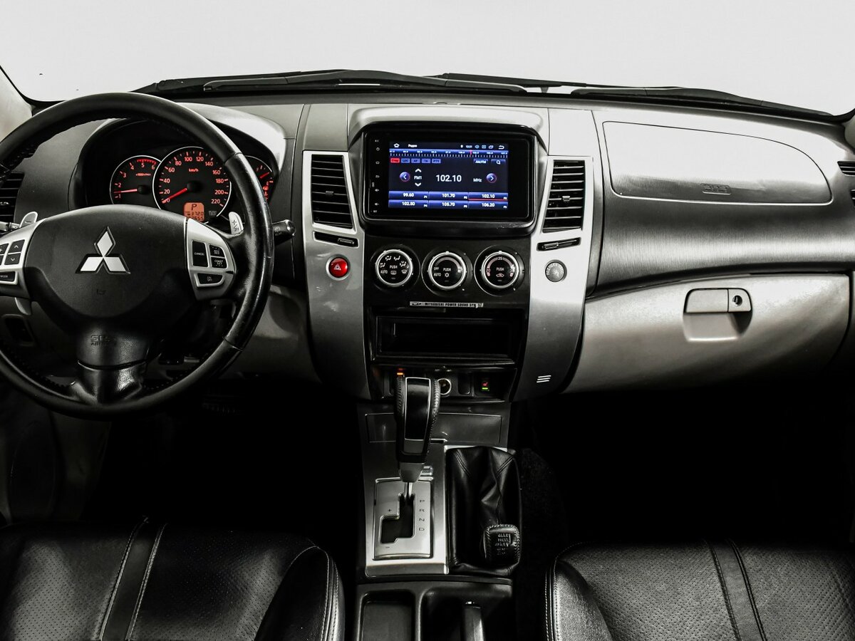 Mitsubishi Pajero Sport б/у, 2013, Автоматическая. Фото: #8