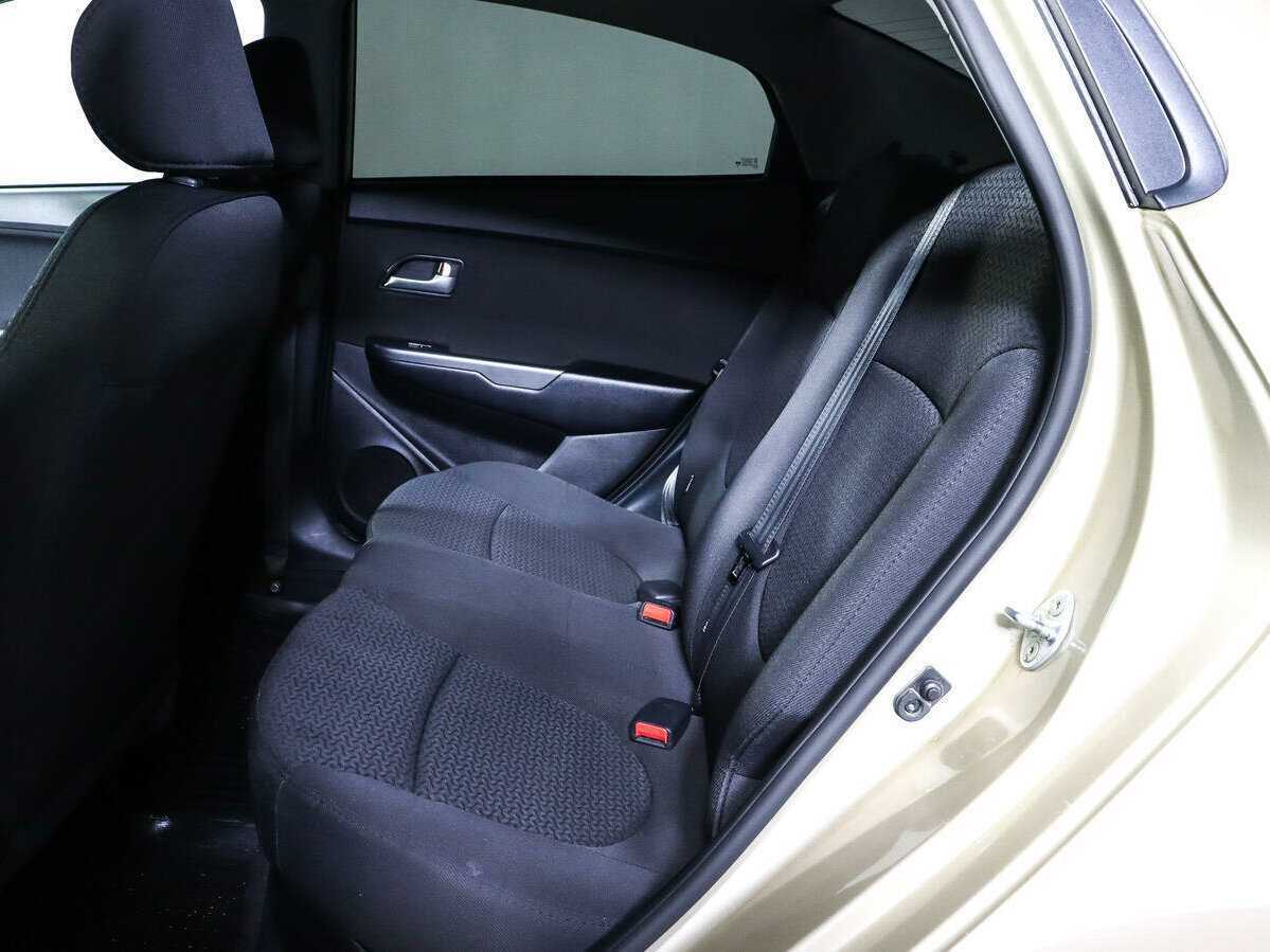 Kia Rio б/у, 2015, Автоматическая. Фото: #9