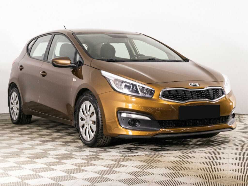 Kia Ceed б/у, 2016, Автоматическая. Фото: #2