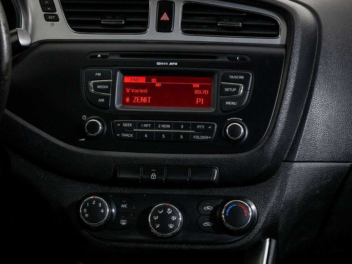 Kia Ceed б/у, 2013, Механическая. Фото: #11