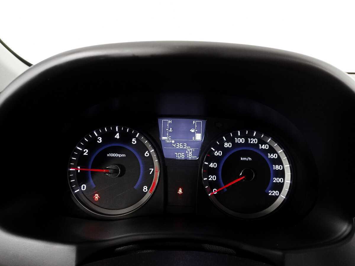 Hyundai Solaris б/у, 2014, Механическая. Фото: #10