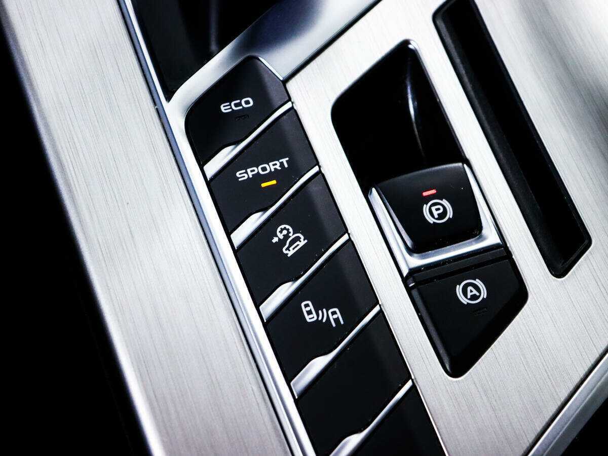 Geely Coolray б/у, 2021, Роботизированная. Фото: #17