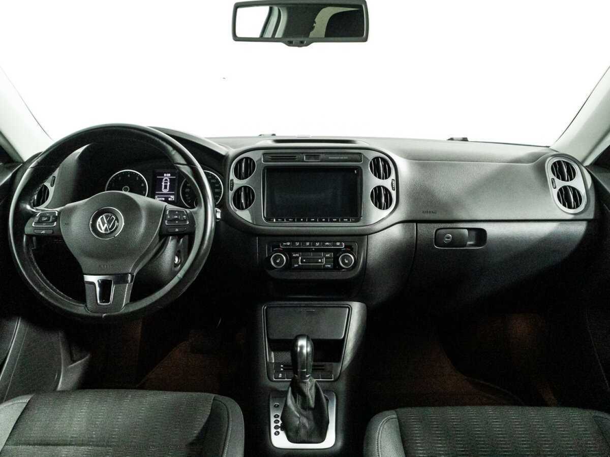 Volkswagen Tiguan б/у, 2015, Автоматическая. Фото: #12