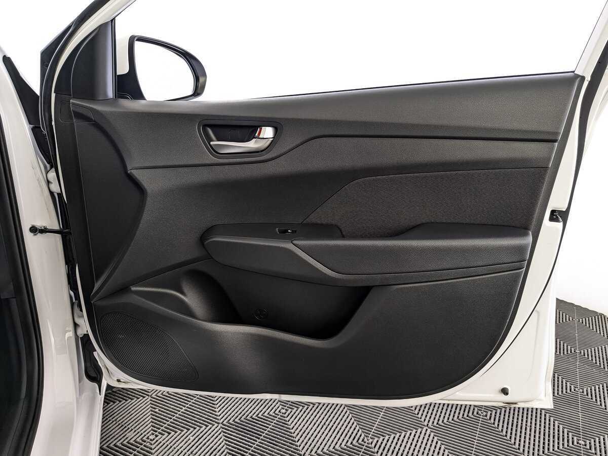 Hyundai Solaris б/у, 2022, Автоматическая. Фото: #20