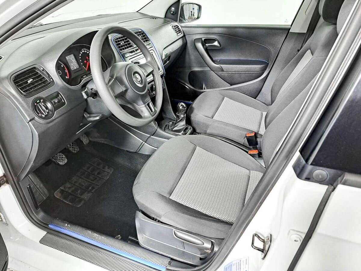 Volkswagen Polo б/у, 2014, Механическая. Фото: #10