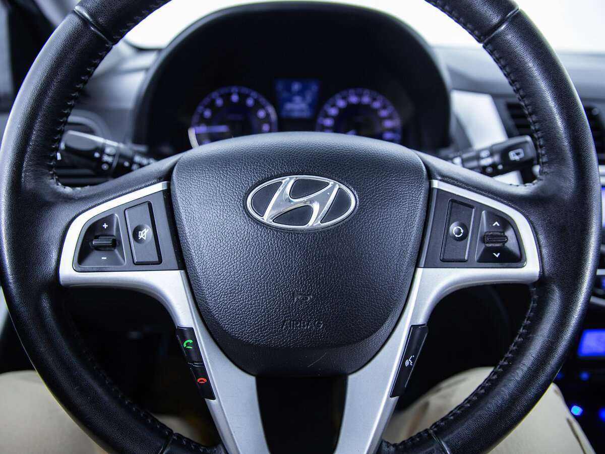 Hyundai Solaris б/у, 2012, Автоматическая. Фото: #13