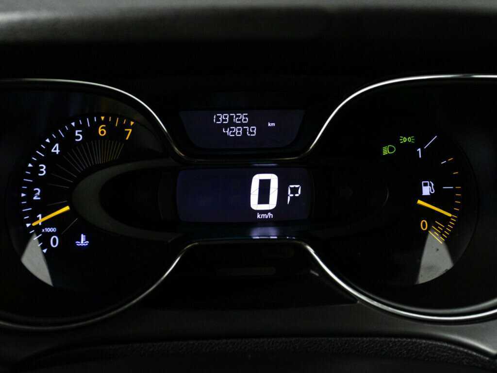 Renault Kaptur б/у, 2016, Вариатор. Фото: #11