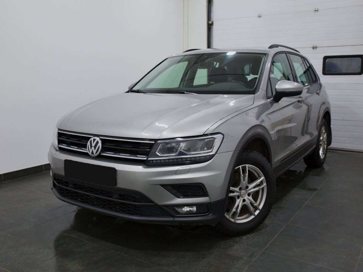 Volkswagen Tiguan б/у, 2020, Роботизированная. Посмотреть фото