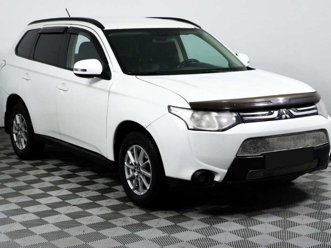 Mitsubishi Outlander б/у, 2013, Вариатор. Фото: #2