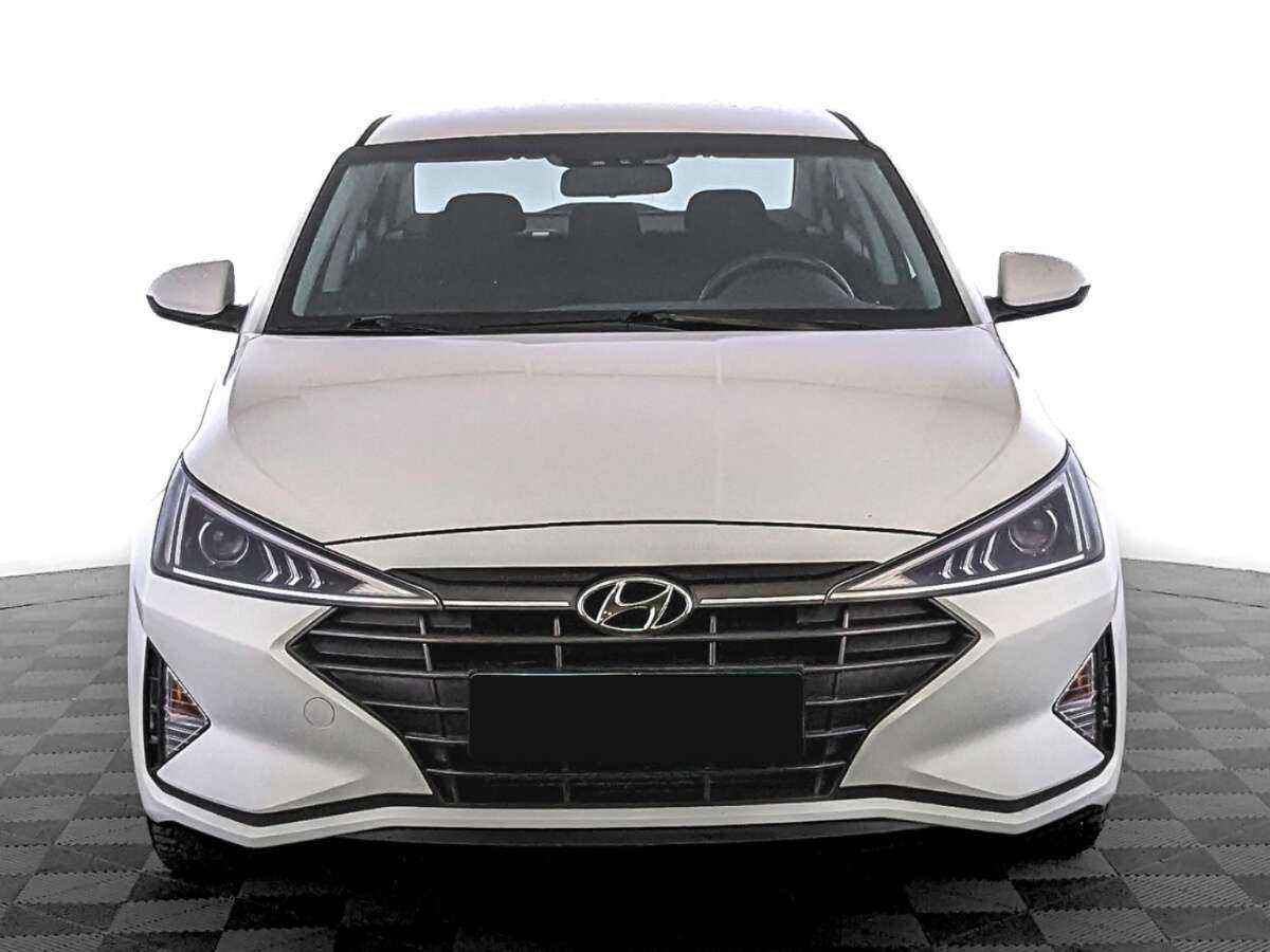 Hyundai Elantra б/у, 2020, Автоматическая. Фото: #1