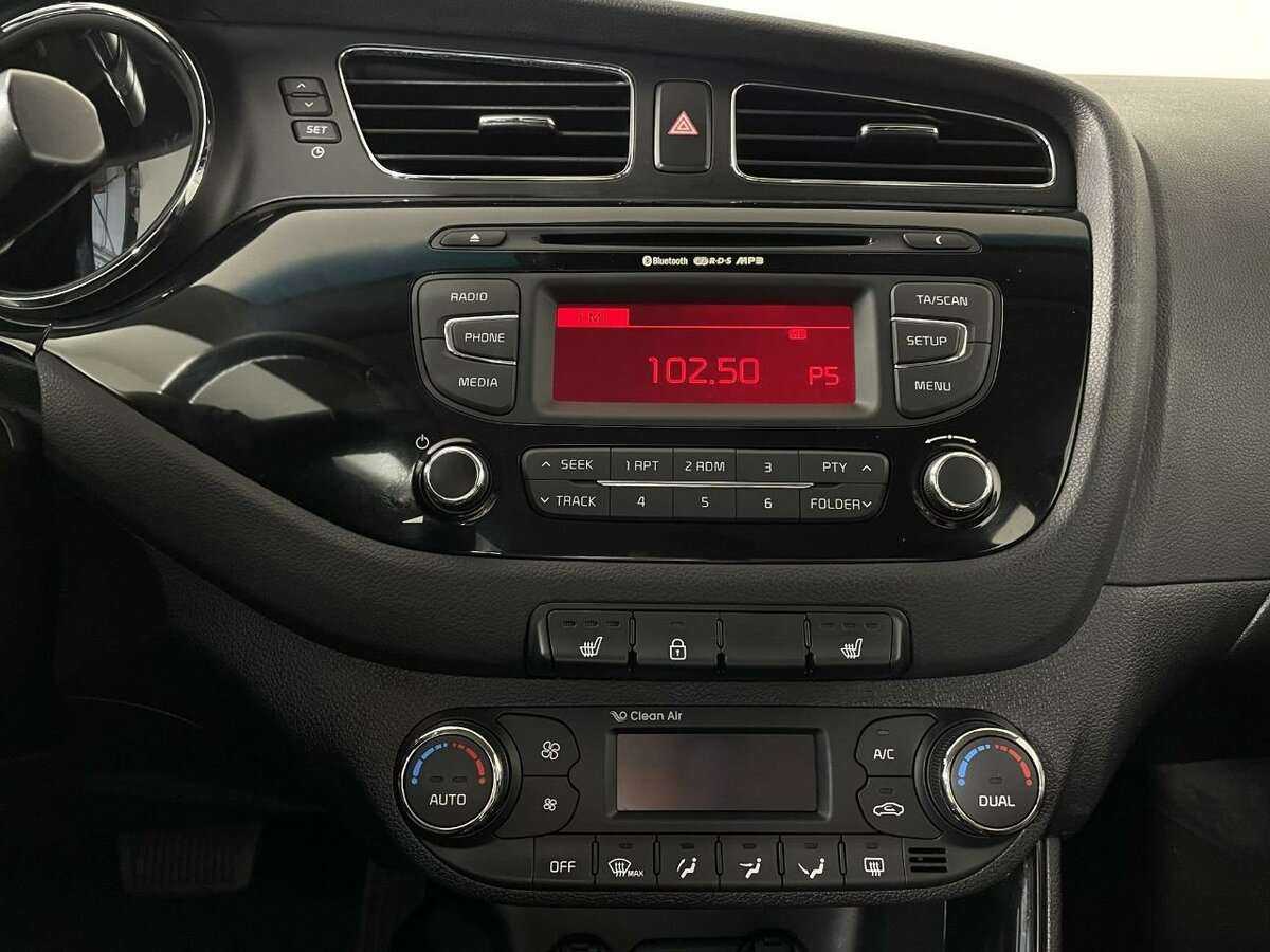 Kia Ceed б/у, 2015, Автоматическая. Фото: #11