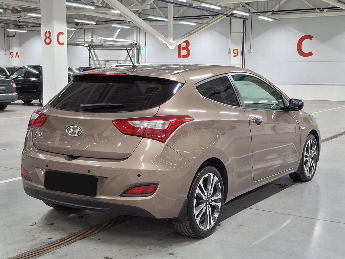 Hyundai i30 б/у, 2013, Механическая. Фото: #4