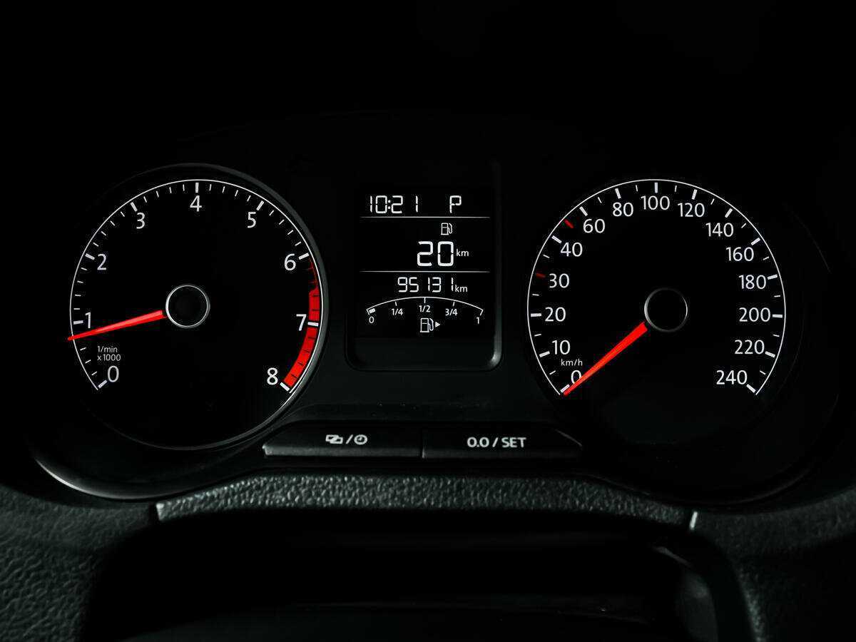 Volkswagen Polo б/у, 2018, Роботизированная. Фото: #9