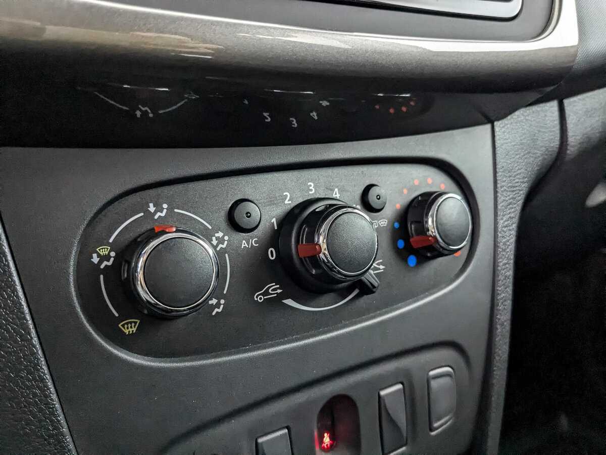 Renault Sandero б/у, 2021, Механическая. Фото: #21