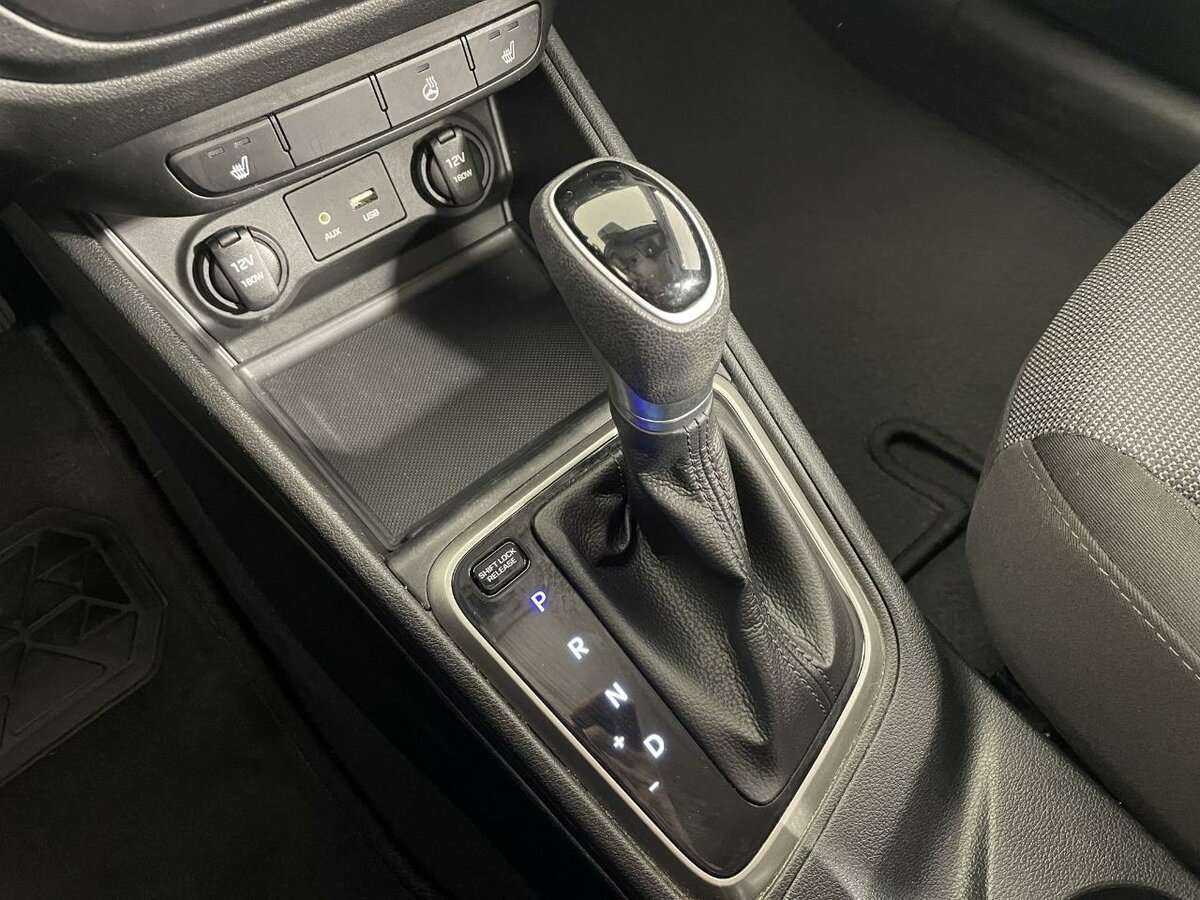 Hyundai Solaris б/у, 2018, Автоматическая. Фото: #12