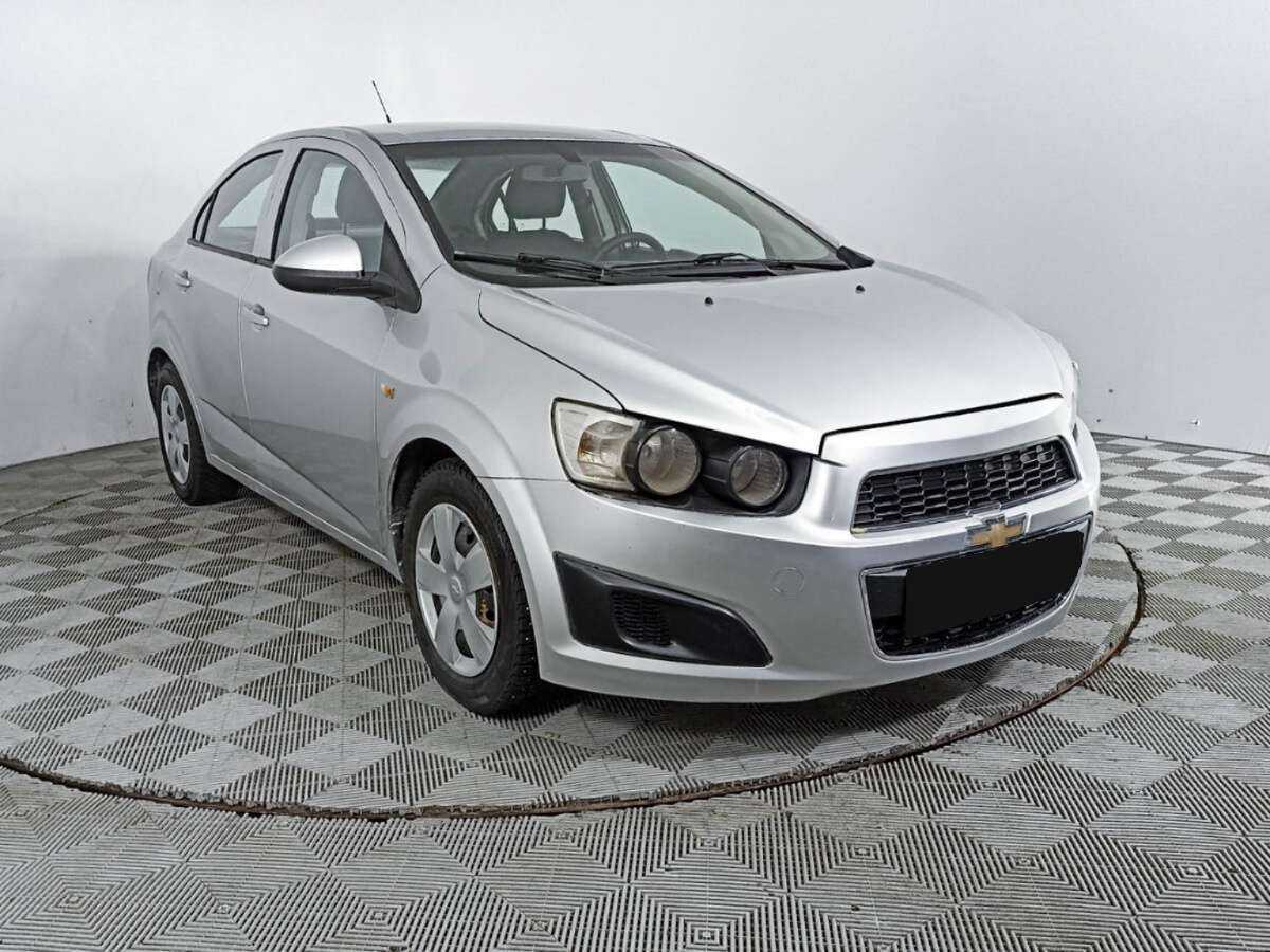 Chevrolet Aveo б/у, 2013, Автоматическая. Фото: #2