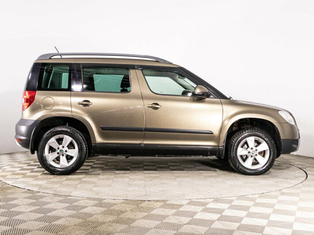 Skoda Yeti б/у, 2013, Роботизированная. Фото: #3