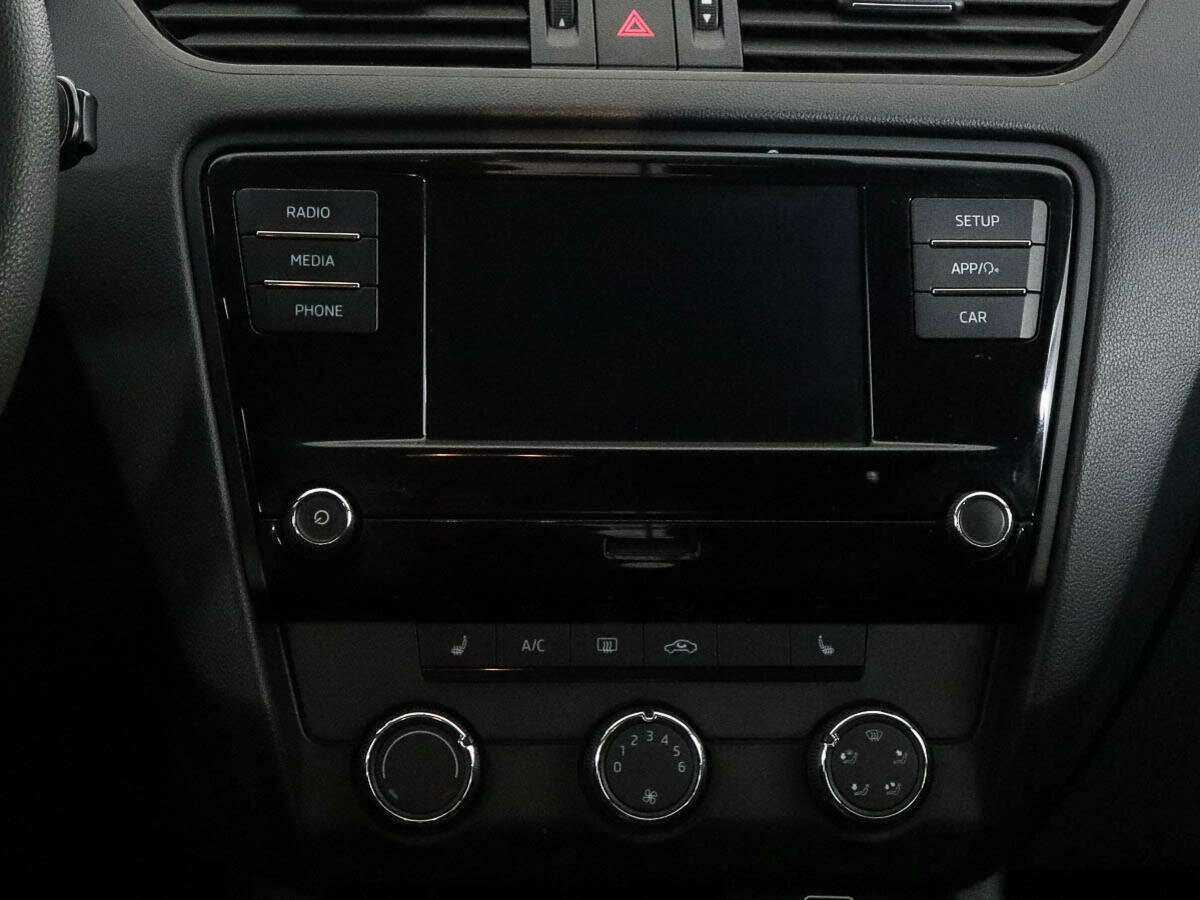 Skoda Octavia б/у, 2018, Механическая. Фото: #9