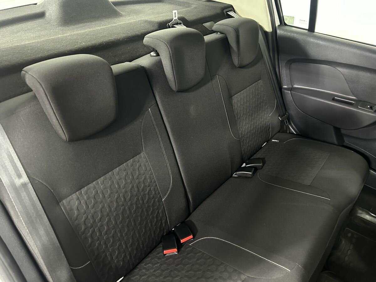 Renault Logan б/у, 2016, Автоматическая. Фото: #14