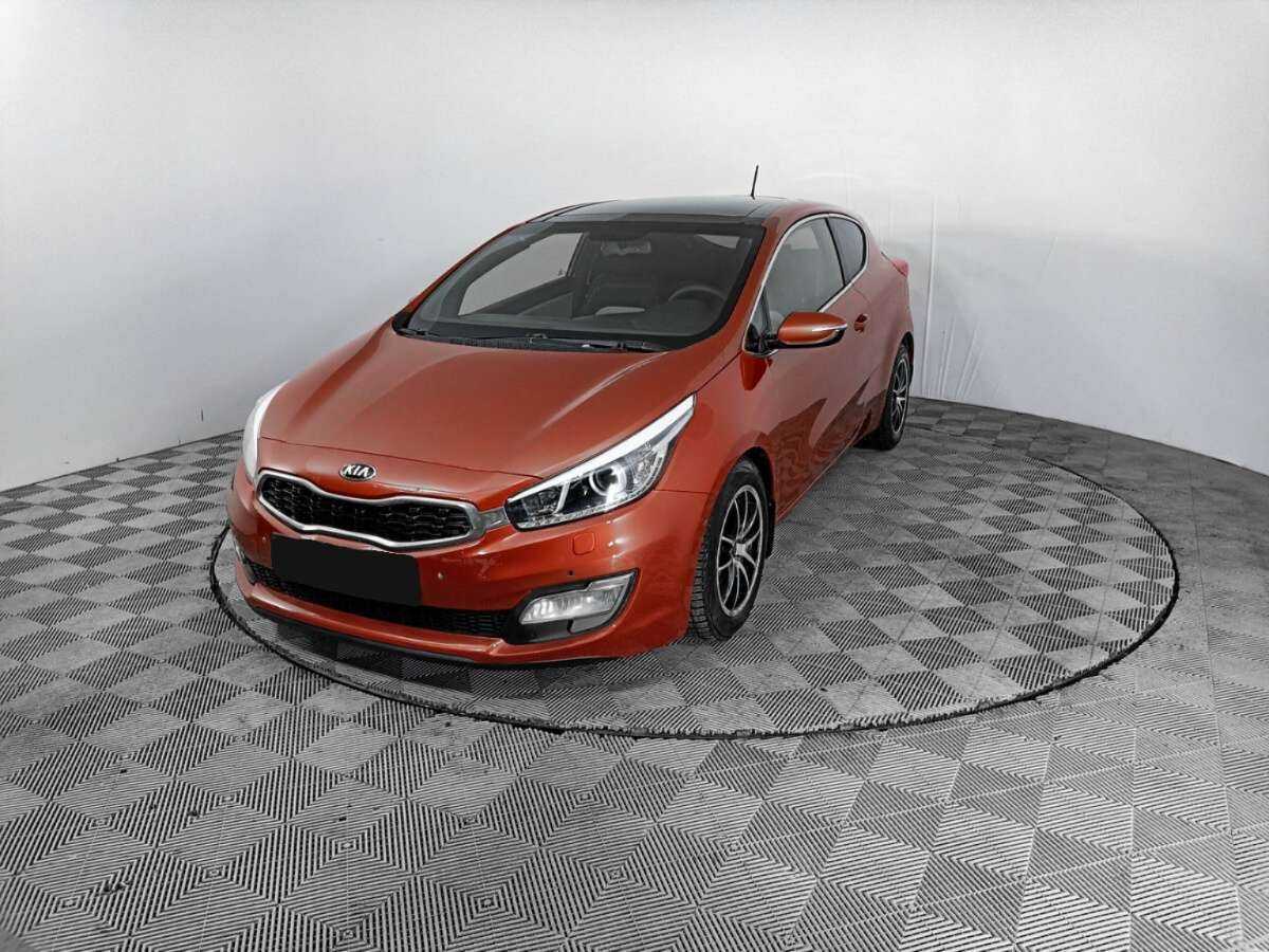 Kia Ceed б/у, 2013, Автоматическая. Фото: #0