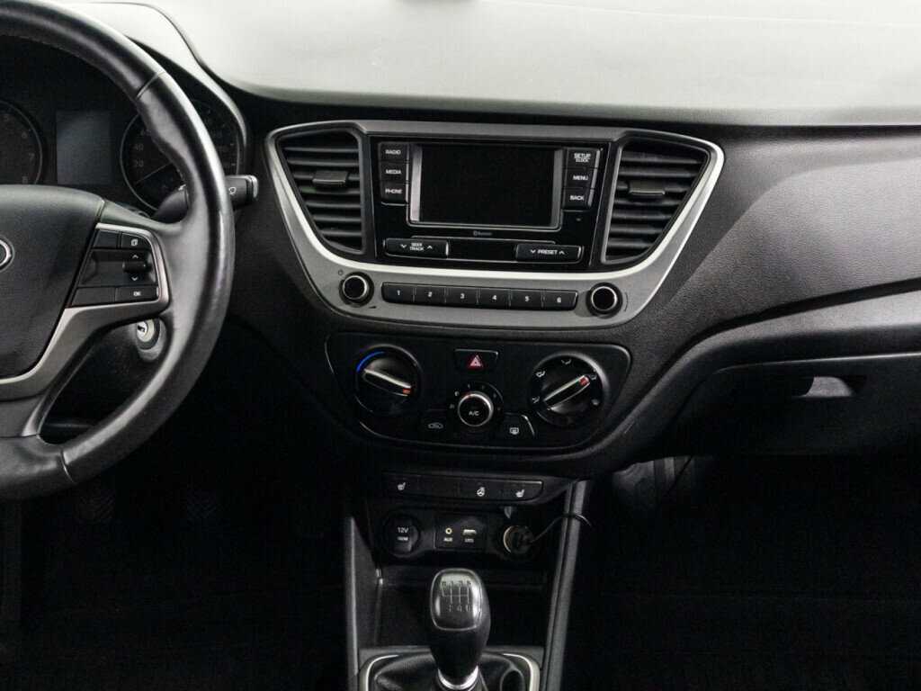 Hyundai Solaris б/у, 2017, Механическая. Фото: #13