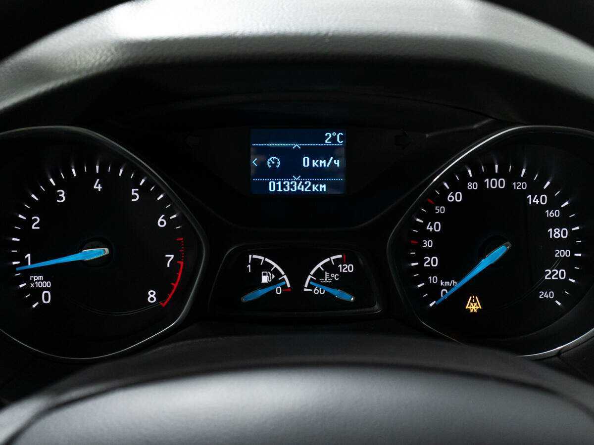 Ford Focus б/у, 2017, Механическая. Фото: #11