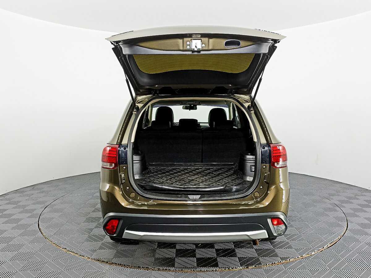 Mitsubishi Outlander б/у, 2018, Вариатор. Фото: #8