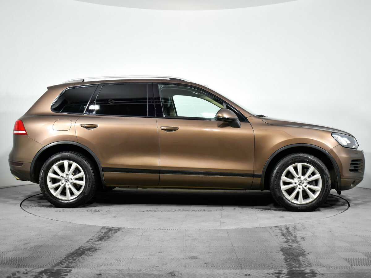 Volkswagen Touareg б/у, 2013, Автоматическая. Фото: #3