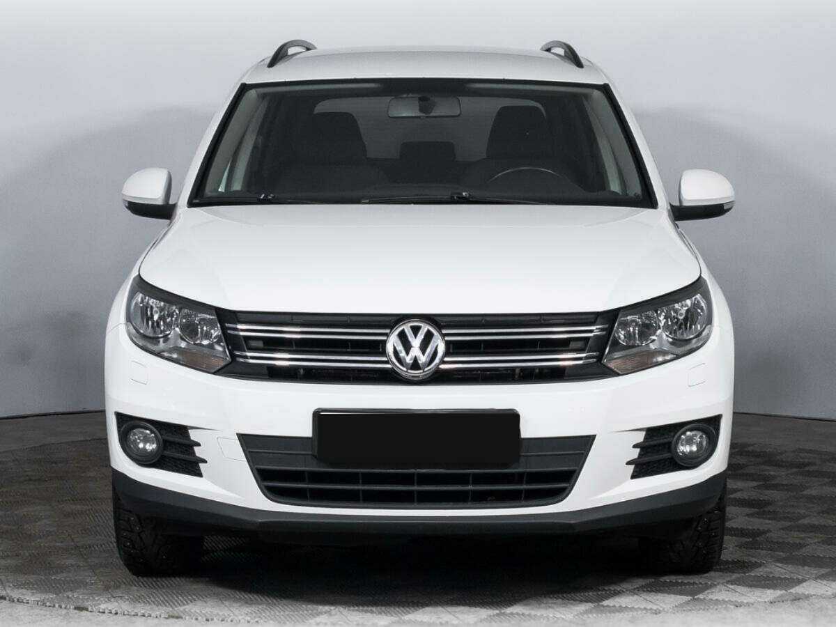 Volkswagen Tiguan б/у, 2012, Роботизированная. Фото: #1