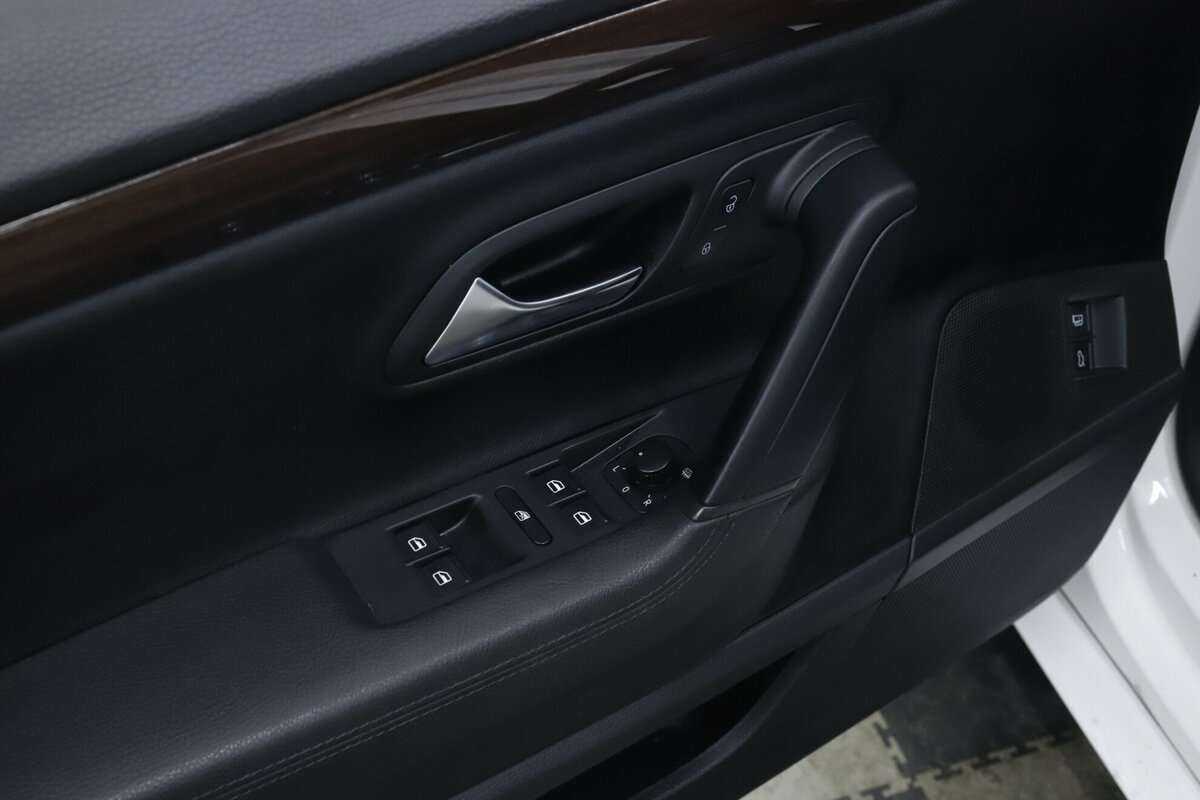 Volkswagen Passat CC б/у, 2012, Роботизированная. Фото: #9