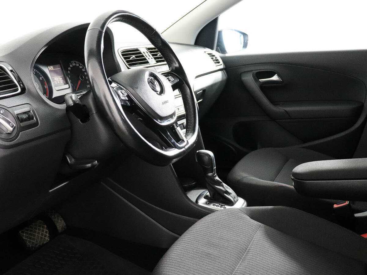 Volkswagen Polo б/у, 2017, Автоматическая. Фото: #7