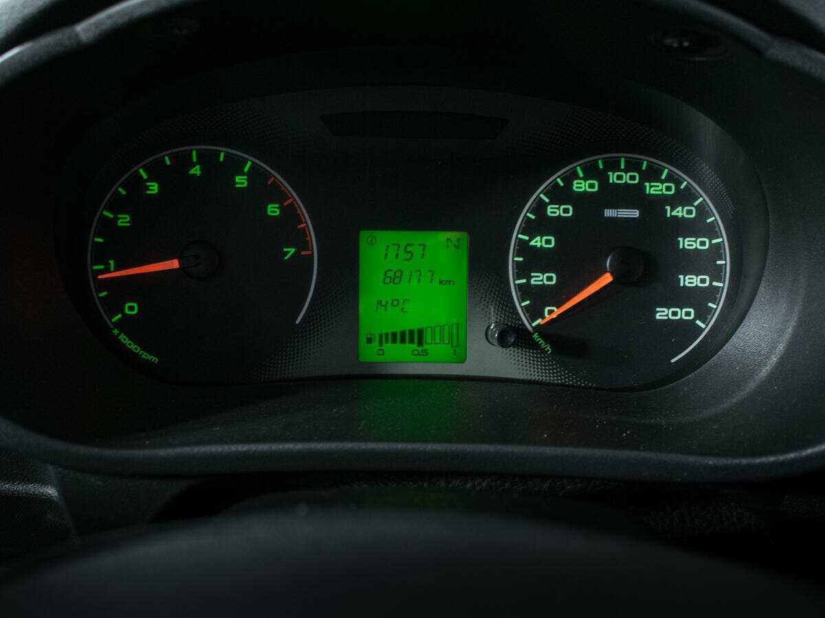 Lada (ВАЗ) Granta б/у, 2015, Роботизированная. Фото: #10