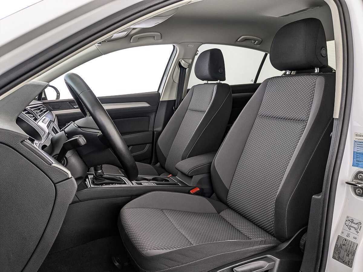 Volkswagen Passat б/у, 2017, Роботизированная. Фото: #19