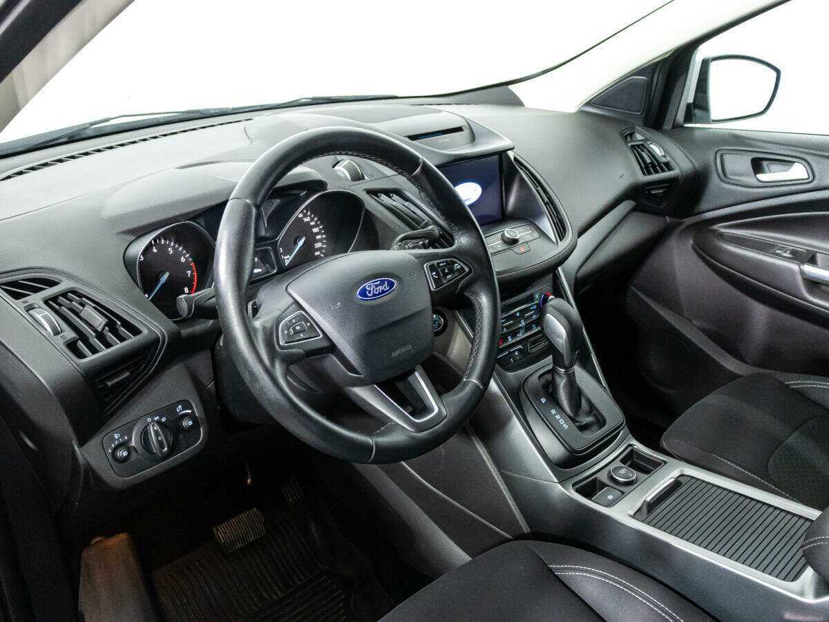 Ford Kuga б/у, 2017, Автоматическая. Фото: #10
