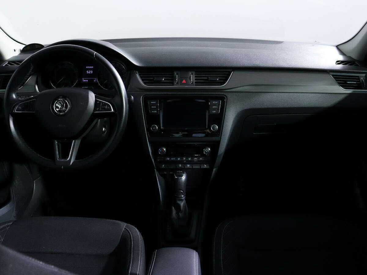 Skoda Rapid б/у, 2017, Роботизированная. Фото: #9