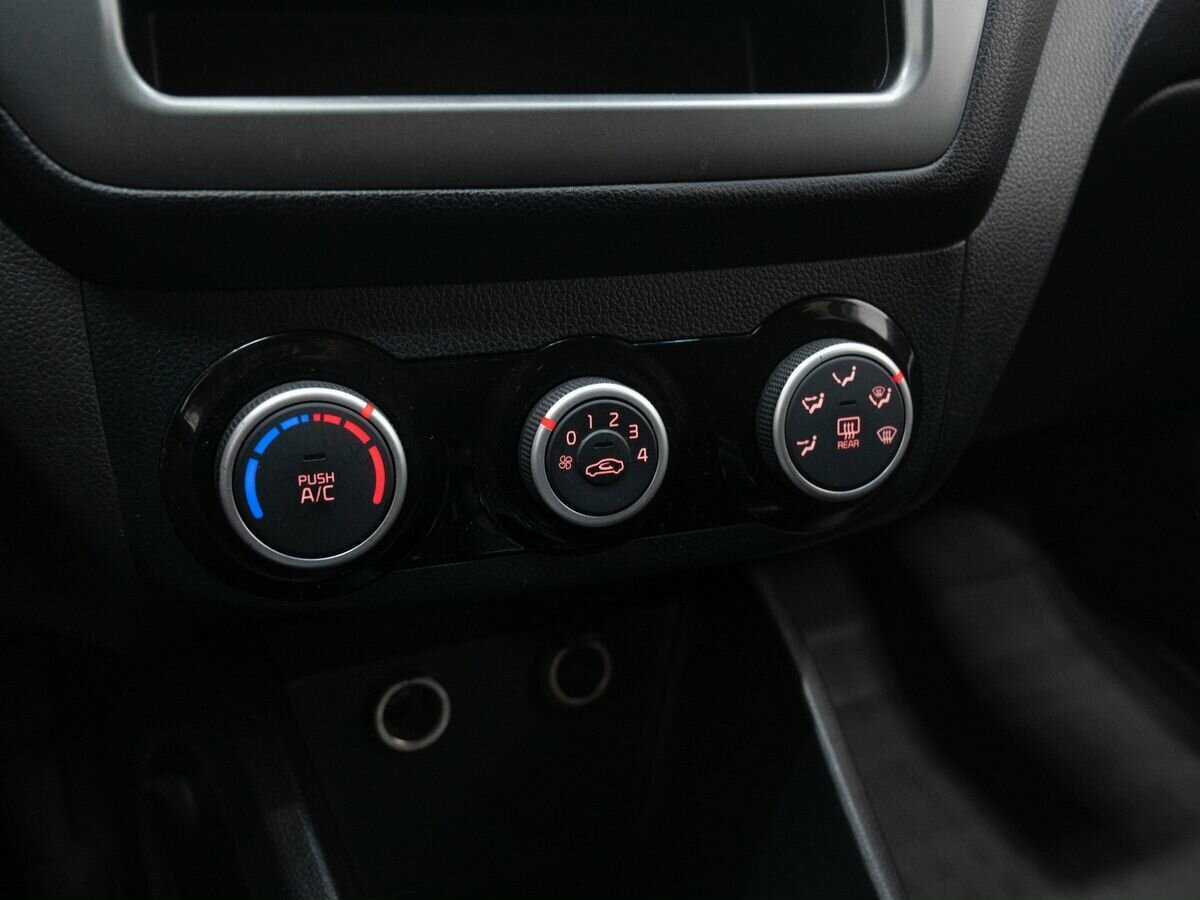 Kia Rio б/у, 2015, Механическая. Фото: #16