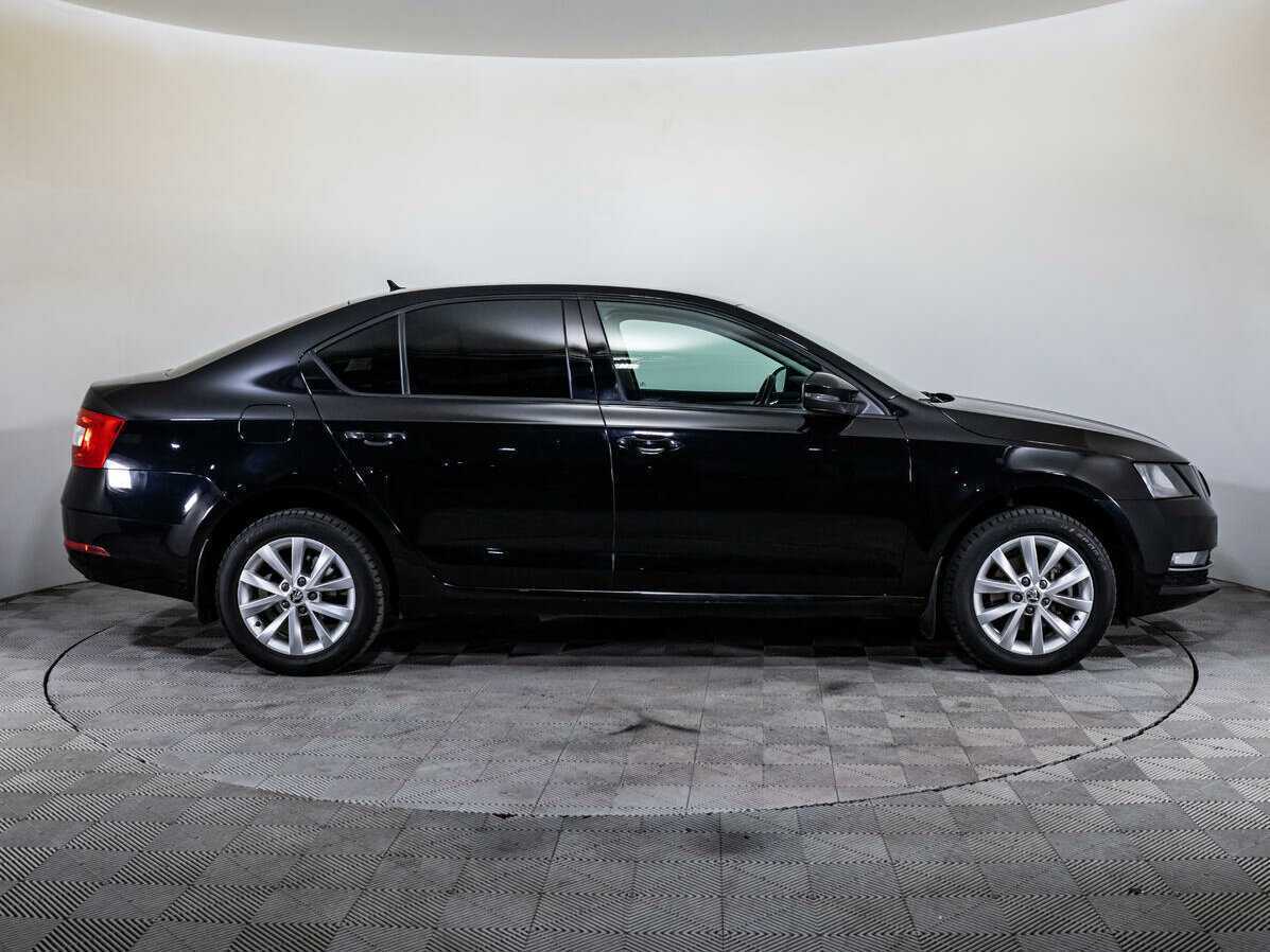 Skoda Octavia б/у, 2017, Автоматическая. Фото: #3